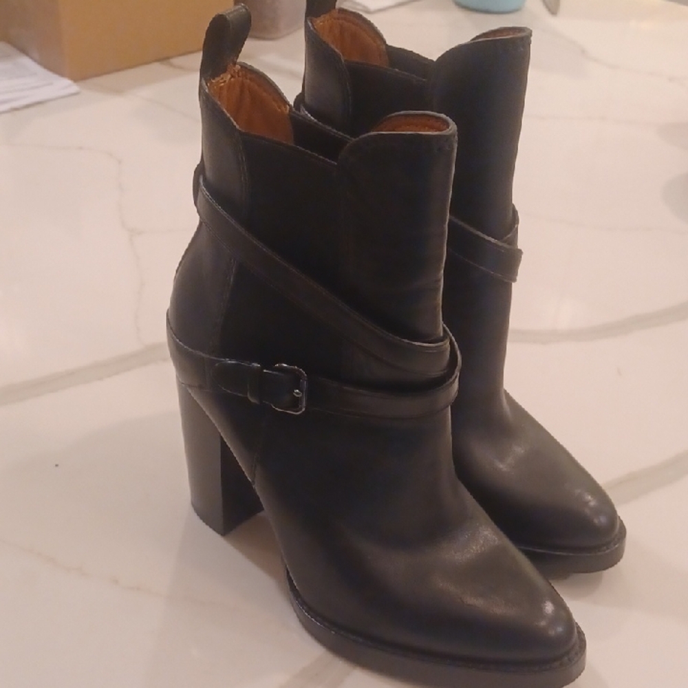 Coach Jackson Black Leather Strappy Block Heeled Ankle Boots 9.5B - Picture 5 of 16